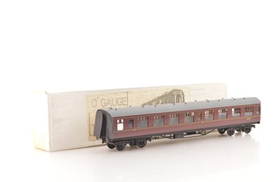 Lot 699 - 0 Gauge Kitbuilt Finescale BR Mk 1 maroon Passenger coach