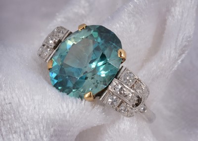 Lot 54 - An art deco zircon and diamond dress ring