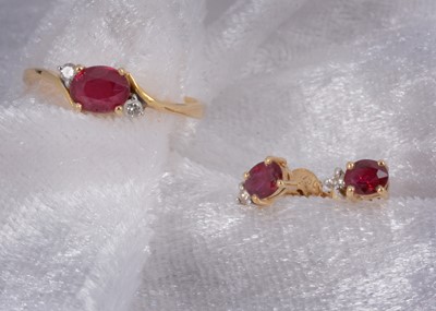 Lot 98 - An 18ct gold ruby and diamond dress ring