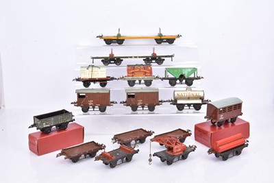 Lot 186 - Hornby 0 Gauge pre and post-war boxed and unboxed 4-wheel and bogie Goods Rolling Stock