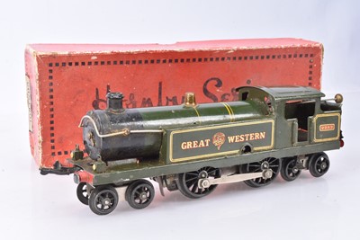 Lot 190 - Hornby 0 Gauge clockwork No 2 GW green 4-4-4 2243 Tank Engine