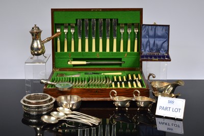 Lot 351 - A collection of silver plated items