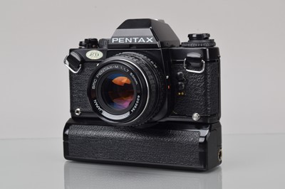 Lot 76 - A Pentax LX SLR Camera