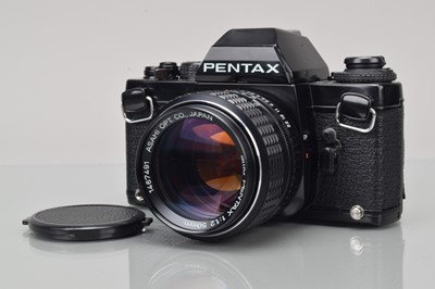 Lot 79 - A Pentax LX SLR Camera