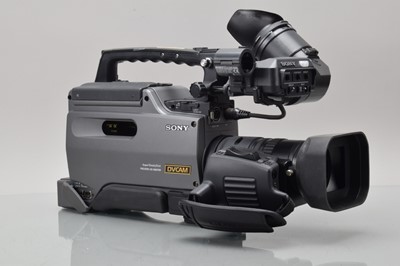 Lot 372 - A Sony DSR-250P Digital Camcorder