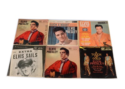 Lot 131 - Elvis Presley EPs / 7" Singles
