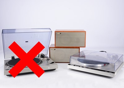 Lot 445 - Technics Turntable SL-Q33