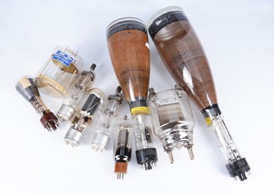 Lot 476 - Tektronix / Radiotron / 20th Century Electronics