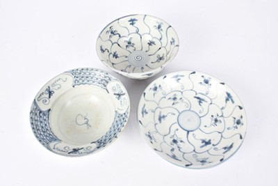 Lot 10 - Three Blue and White items from the Tek Sing Shipwreck