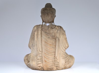 Lot 71 - A large carved wooden Meditating Buddha statue