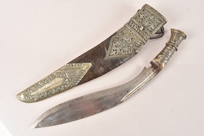 Lot 431 - A Middle Eastern Kukri Knife