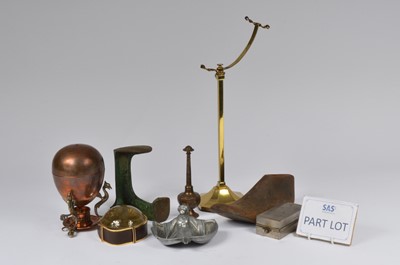 Lot 661 - A collection of metalware