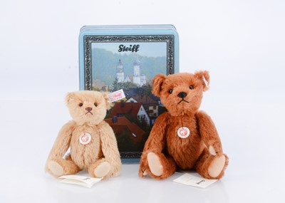 Lot 28 - A set of limited edition Steiff William and Henry teddy bears