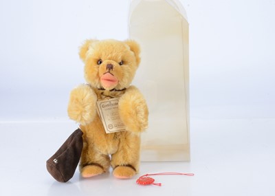 Lot 31 - A Hermann limited edition Teddy Original Berlin Wall bear