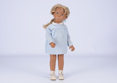Lot 300 - A rare 1966-67 Trendon Sasha doll with no philtrum