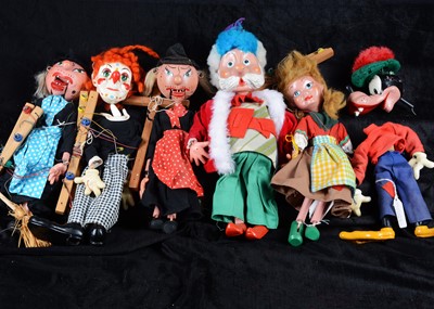 Lot 608 - Five Pelham Puppets
