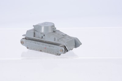 Lot 65 - A Pre-War Dinky Toys 22f Army Tank