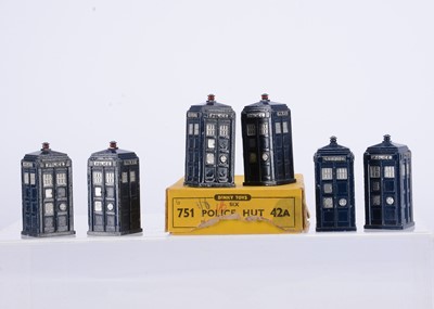 Lot 76 - A Dinky Toys 751/42a Police Hut Trade Box