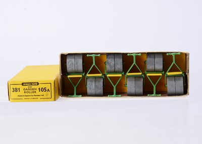 Lot 79 - A Dinky Toys 381/105a Garden Roller Trade Box