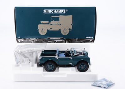 Lot 375 - A Minichamps 1:18 Scale 'RAF' Land Rover