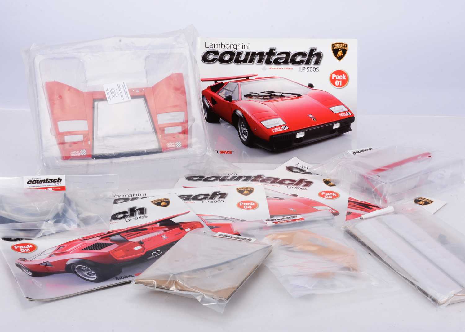 Lot 388 - DeAgostini 1:8 Scale Lamborghini Countach LP
