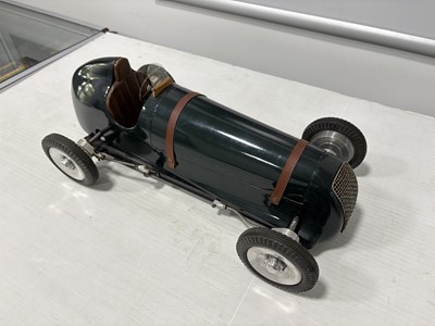 Lot 482 - M&E Models (Exmouth) Tether Car Bodies & Chassis