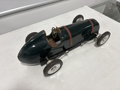 Lot 482 - M&E Models (Exmouth) Tether Car Bodies & Chassis