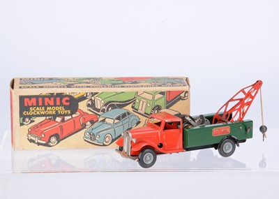 Lot 590 - A Tri-ang Minic Tinplate Clockwork 48M Post-War Breakdown Lorry