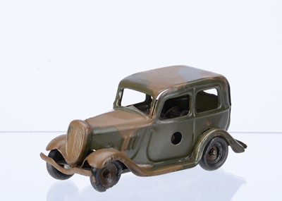 Lot 640 - A Tri-ang Minic Tinplate Clockwork 1M CF Army Ford Saloon