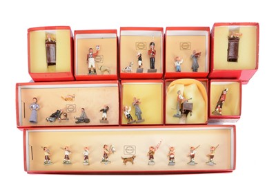 Lot 759 - William Hocker boxed sets comprising 'Types of the American Revolution' set 149 'The Rear Guard'