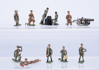 Lot 820 - Various Heyde 48mm size figures comprising British machine gun team