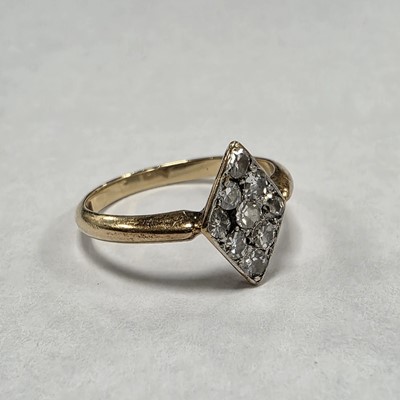 Lot 21 - A 19th Century old cut diamond 18ct gold and platinum set dress ring