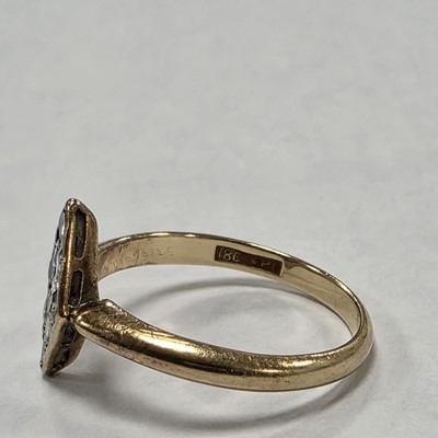 Lot 21 - A 19th Century old cut diamond 18ct gold and platinum set dress ring