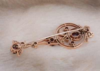 Lot 85 - A Victorian garnet set Bohemian brooch