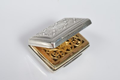Lot 352 - A George IV silver vinaigrette by John Bettridge