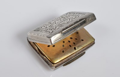 Lot 354 - A William IV silver vinaigrette by John Bettridge