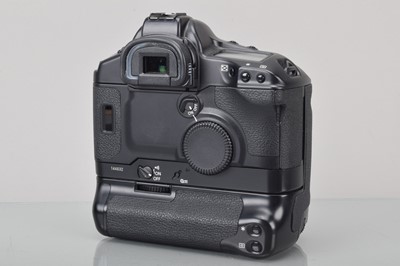 Lot 181 - A Canon EOS-1 V HS SLR Camera Body