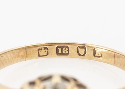 Lot 22 - An Edwardian period 18ct gold cluster ring