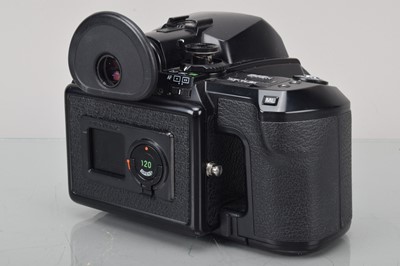 Lot 245 - A Pentax 645n Medium Format Camera
