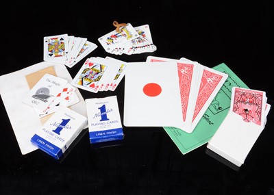 Lot 33 - Trick