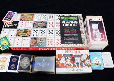 Lot 63 - Trick