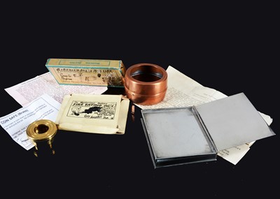 Lot 88 - A collection of vintage magic slight of hand and metal tricks