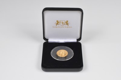 Lot 51 - An Elizabeth II 400th Anniversary Laurel Gold Proof Coin