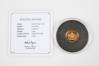 Lot 94 - A modern 9ct gold coin