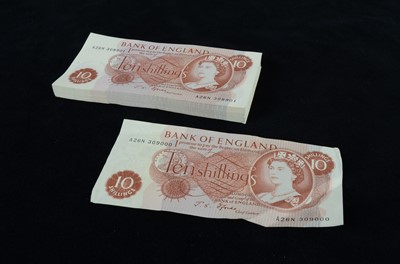 Lot 165 - Bank of England 10 Shilling 'Fforde' Bank Notes