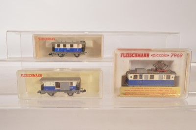 Lot 10 - Fleischmann Piccolo Austrian N Gauge Edelweiss Bahn Electric Locomotive and Two Coaches (3)