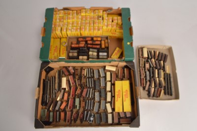 Lot 22 - Large quantity of unboxed Tri-ang TT Goods Rolling Stock and boxes (Loose trucks 130+, empty boxes 70)