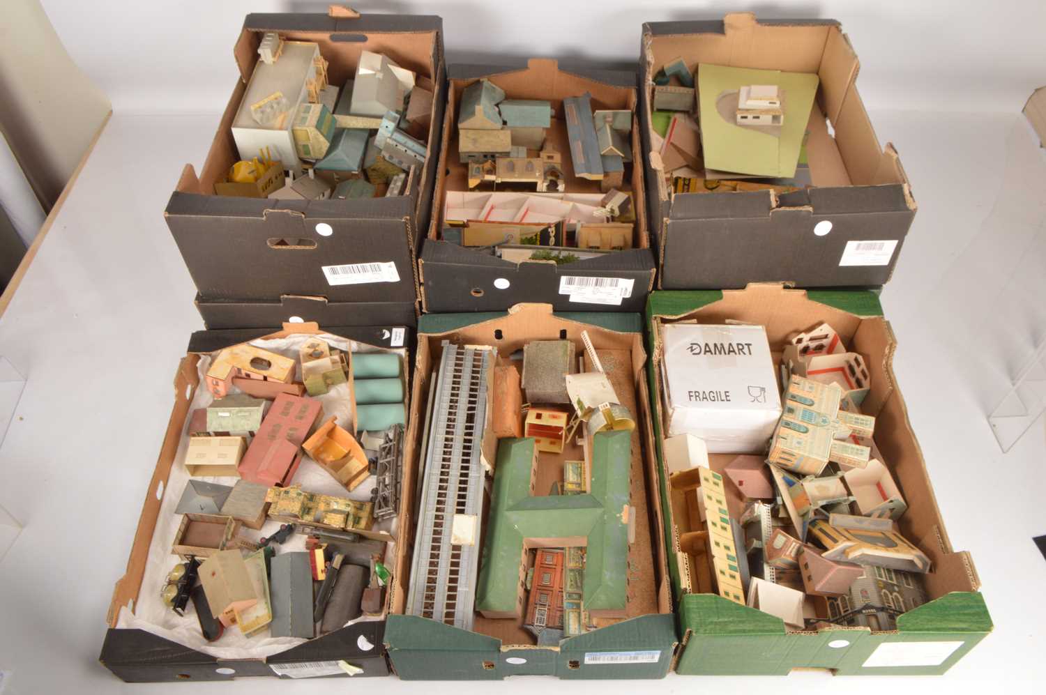 Lot 26 - Large collection TT Gauge kit and part built and complete and part made scratchbuilt card and plastic Buildings with some N Gauge items, generally poor-fair ( qty in 2 Boxes)