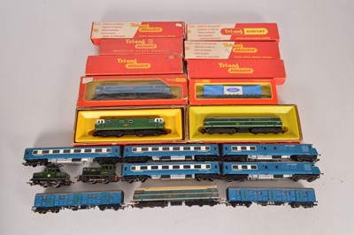 Lot 53 - Tri-ang Hornby Diesel and Electric Locomotives and rolling stock in original boxes 00 gauge (14)