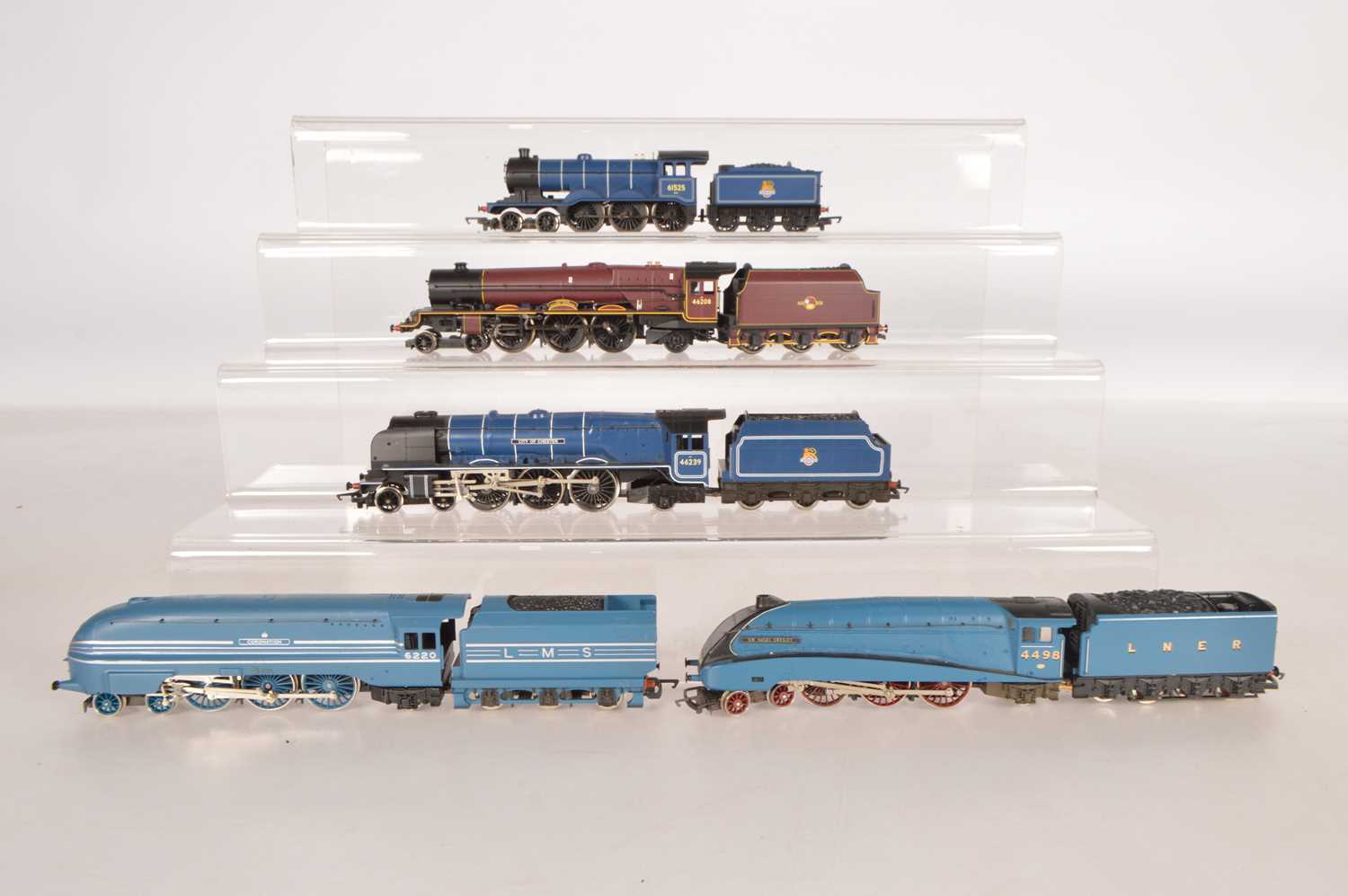 Lot 57 - Tri-ang Hornby Locomotives and Tenders 00 gauge (5)